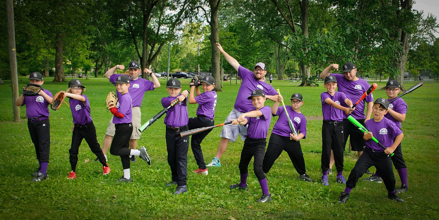 SPORTS TEAMS & LEAGUES